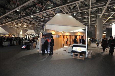 ׄ(chung)“耳”y(tng)չģʽ